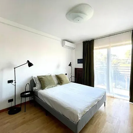 Superb Flat In A Quiet Area Of Rome, Terrace Appartement