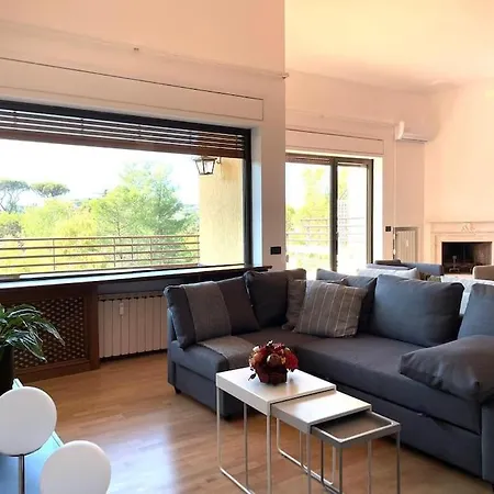 Superb Flat In A Quiet Area Of Rome, Terrace
